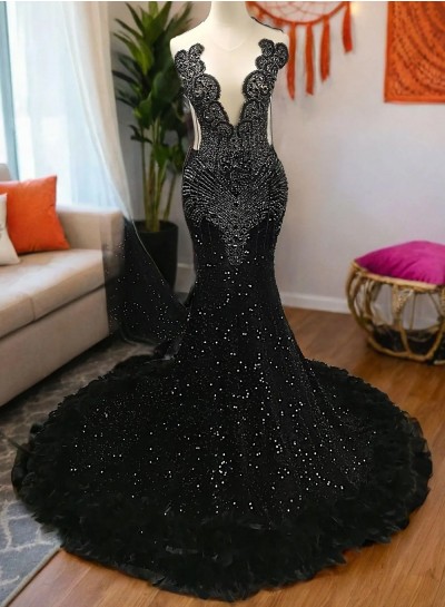 2025 Black Mermaid Prom Dresses with Beaeded and Feathers