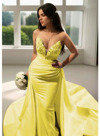 Daffodil Satin V-Neck Formal Sheath Prom Dresses with Beaded